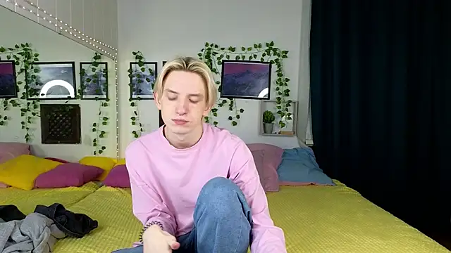 Ron Vils online show from February 7, 3:19 pm