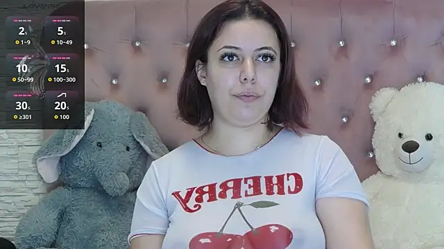Snapshot of SophiaStarr chatting on September 26, 7:51 pm SophiaStarr online show from September 26, 7:51 pm