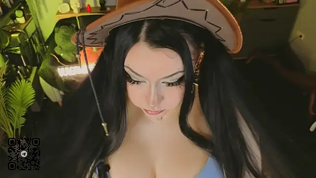 Snapshot of Pleasure_You_ chatting on June 30, 8:26 am Pleasure You online show from June 30, 8:26 am