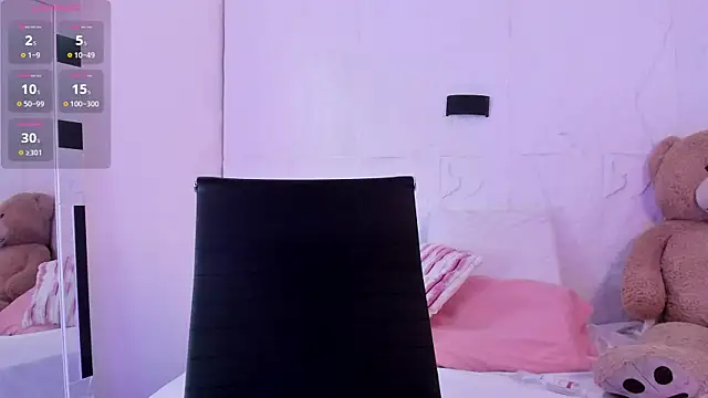 Snapshot of Alice_noir chatting on January 26, 12:33 pm Alice noir online show from January 26, 12:33 pm