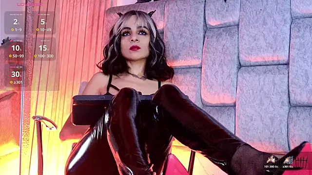 Alice noir online show from April 18, 11:49 pm