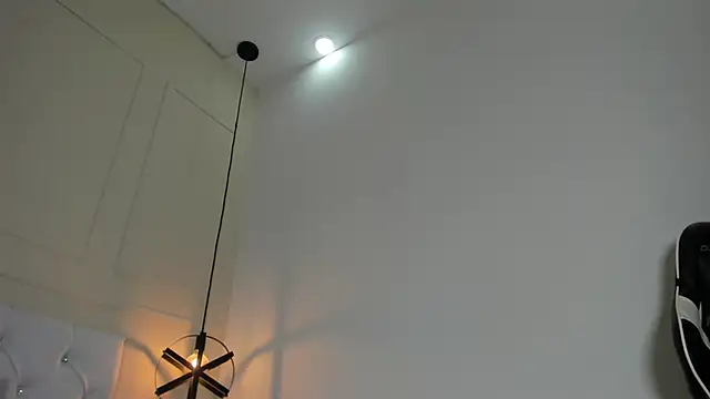 Slut Milf  online show from December 21, 8:50 am