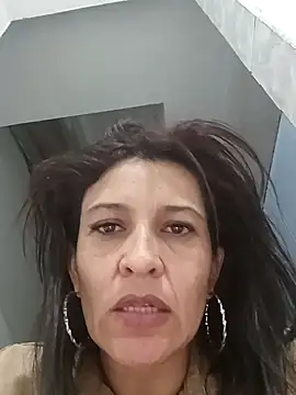 Slut Milf  online show from January 27, 11:33 pm