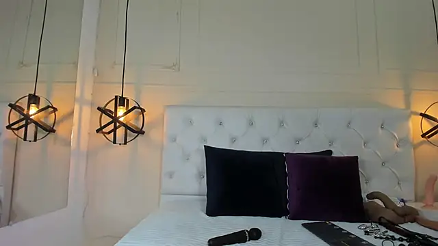 Slut Milf  online show from February 11, 7:38 pm