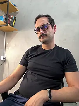 Snapshot of Superdad chatting on February 2, 5:00 pm Superdad online show from February 2, 5:00 pm