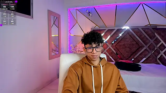 AkazaBoy  online show from January 15, 4:47 am