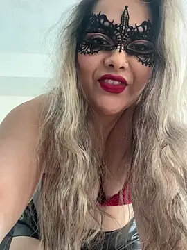 Snapshot of famous_indian_girl chatting on March 2, 4:53 pm famous indian girl online show from March 2, 4:53 pm