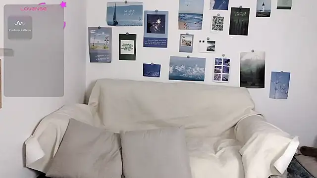 Snapshot of LiLiYbaby chatting on January 2, 10:22 pm LiLiYbaby online show from January 2, 10:22 pm