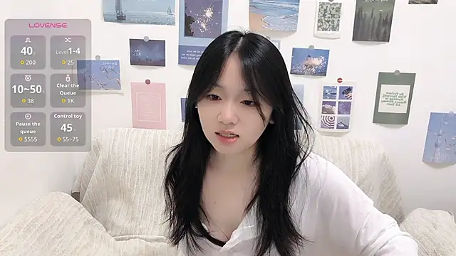 Snapshot of LiLiYbaby chatting on September 10, 6:35 am LiLiYbaby online show from September 10, 6:35 am