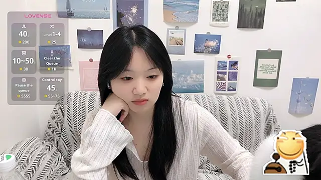 Snapshot of LiLiYbaby chatting on September 30, 6:29 am LiLiYbaby online show from September 30, 6:29 am