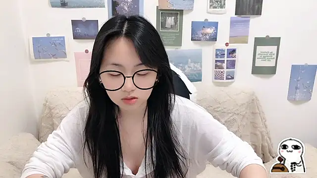 LiLiYbaby online show from February 10, 6:28 am