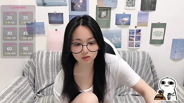 LiLiYbaby online show from April 3, 6:33 am