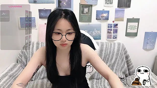 LiLiYbaby online show from April 13, 6:41 am