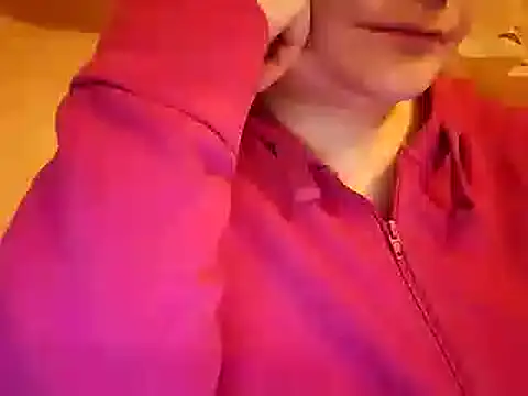 Snapshot of AalinnaK chatting on December 2, 4:53 pm AalinnaK online show from December 2, 4:53 pm