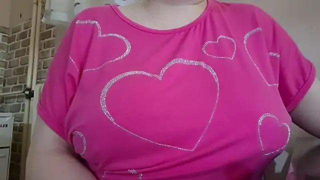 Snapshot of AalinnaK chatting on November 8, 1:00 pm AalinnaK online show from November 8, 1:00 pm