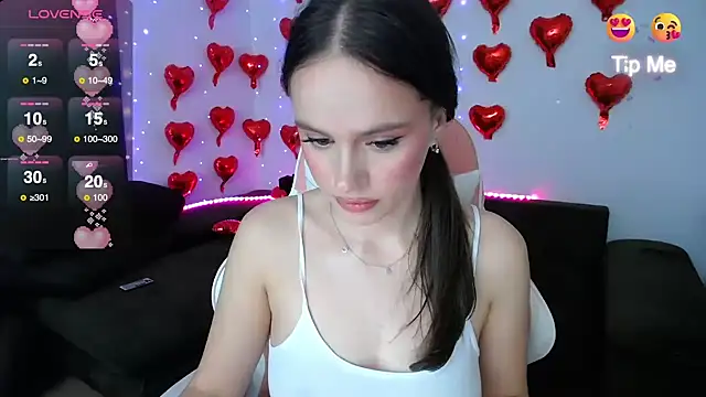 Emillias online show from February 22, 4:19 pm