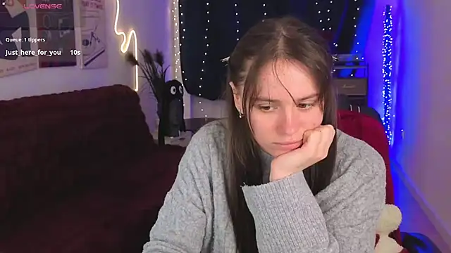 Emillias online show from February 6, 2:09 pm