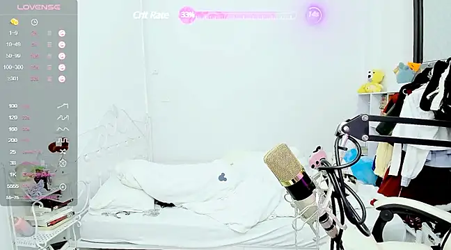 Snapshot of RassieRaph chatting on December 30, 7:00 pm RassieRaph online show from December 30, 7:00 pm