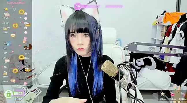 Snapshot of RassieRaph chatting on January 1, 7:53 pm RassieRaph online show from January 1, 7:53 pm