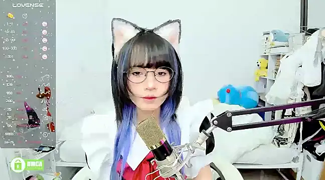 Snapshot of RassieRaph chatting on February 21, 4:16 pm RassieRaph online show from February 21, 4:16 pm