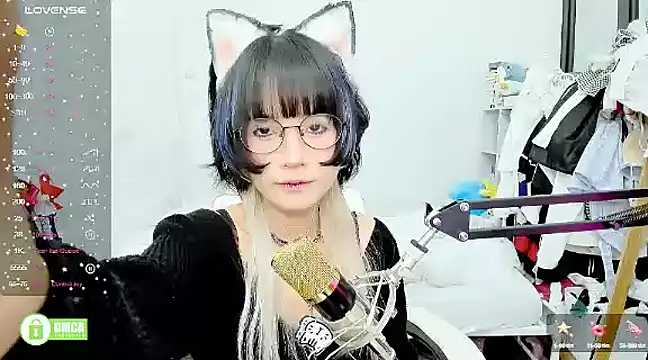 Snapshot of RassieRaph chatting on March 8, 7:20 pm RassieRaph online show from March 8, 7:20 pm