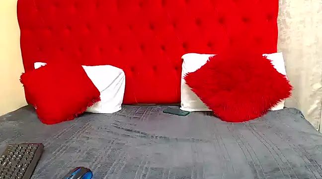 BeautyAuroa online show from February 6, 1:49 am