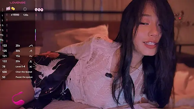 Snapshot of kimmy_chi_ chatting on October 6, 5:54 pm kimmy chi online show from October 6, 5:54 pm