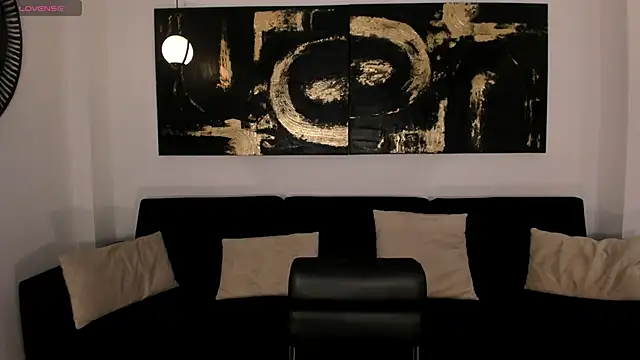 Snapshot of AllisonRogersX chatting on February 7, 9:47 am AllisonRogersX online show from February 7, 9:47 am