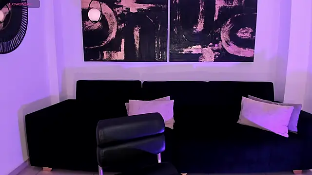 Snapshot of AllisonRogersX chatting on September 28, 5:29 pm AllisonRogersX online show from September 28, 5:29 pm