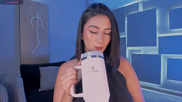 MaddisonLowe online show from April 20, 7:48 pm