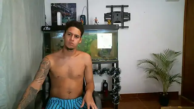 JacobandChloee online show from November 27, 2:46 am