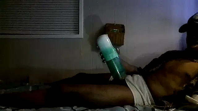 Snapshot of PETER-RABIT chatting on March 8, 9:57 am PETER-RABIT online show from March 8, 9:57 am