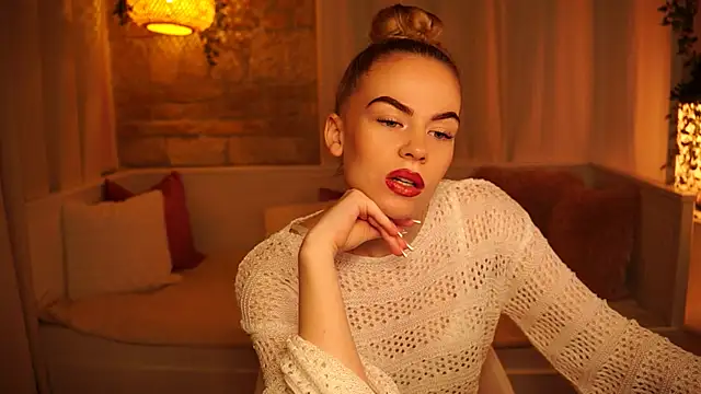 Snapshot of sn0w_barbie chatting on February 5, 2:37 pm sn0w barbie online show from February 5, 2:37 pm