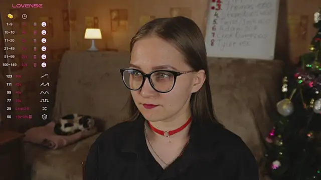 Snapshot of Miatiny chatting on January 11, 1:53 pm Miatiny online show from January 11, 1:53 pm