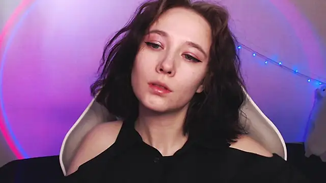 Robin yourss online show from March 7, 7:52 am