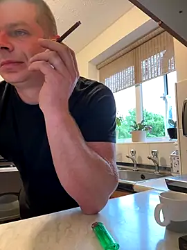 Snapshot of Dan_NFS chatting on September 17, 6:37 am Dan NFS online show from September 17, 6:37 am