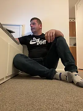 Snapshot of Dan_NFS chatting on September 25, 3:21 am Dan NFS online show from September 25, 3:21 am