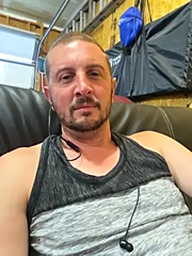 MrMechanic38 online show from June 21, 11:40 pm