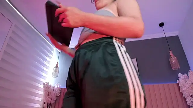 Megan mooree  online show from February 5, 1:00 pm