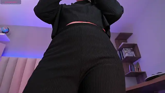 Megan mooree  online show from February 22, 12:08 pm