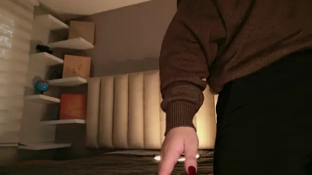 Megan mooree  online show from April 7, 12:38 pm