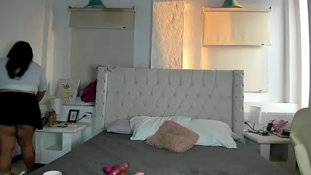 Gabycutee online show from February 14, 10:47 pm