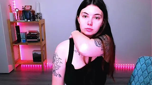 peaachybabe   online show from October 19, 2:56 am