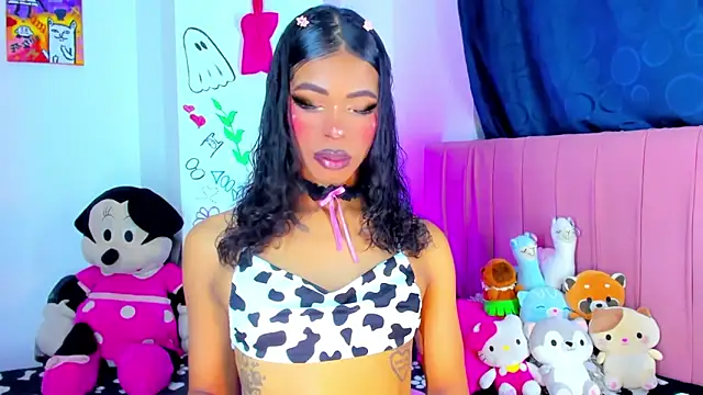 Snapshot of bloom444 chatting on September 28, 4:51 am bloom444 online show from September 28, 4:51 am