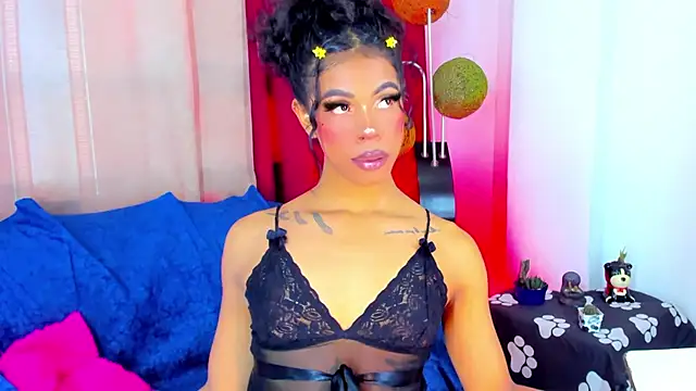 Snapshot of bloom444 chatting on October 2, 10:17 pm bloom444 online show from October 2, 10:17 pm