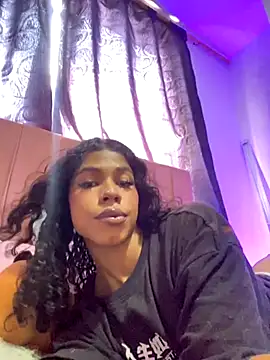 Snapshot of bloom444 chatting on November 4, 3:44 pm bloom444 online show from November 4, 3:44 pm