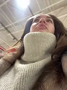 Holly Molii online show from January 19, 5:15 am