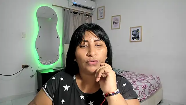 Snapshot of nikol_sexy39 chatting on September 26, 1:59 pm nikol sexy39 online show from September 26, 1:59 pm