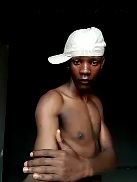 Snapshot of king_kgosiey55 chatting on March 21, 8:19 am king kgosiey55 online show from March 21, 8:19 am