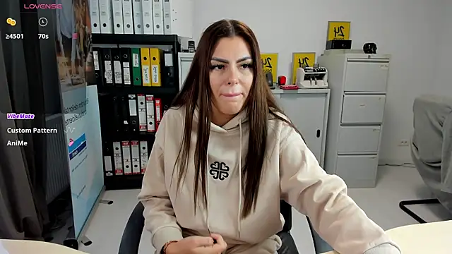 kilenyapatrice online show from December 3, 11:55 am